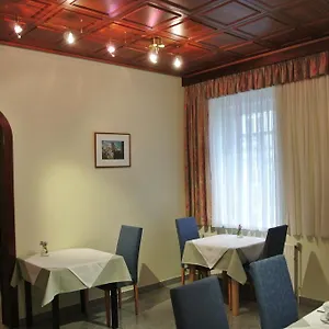 pension-schonbrunn.vienna-besthotels.com/
